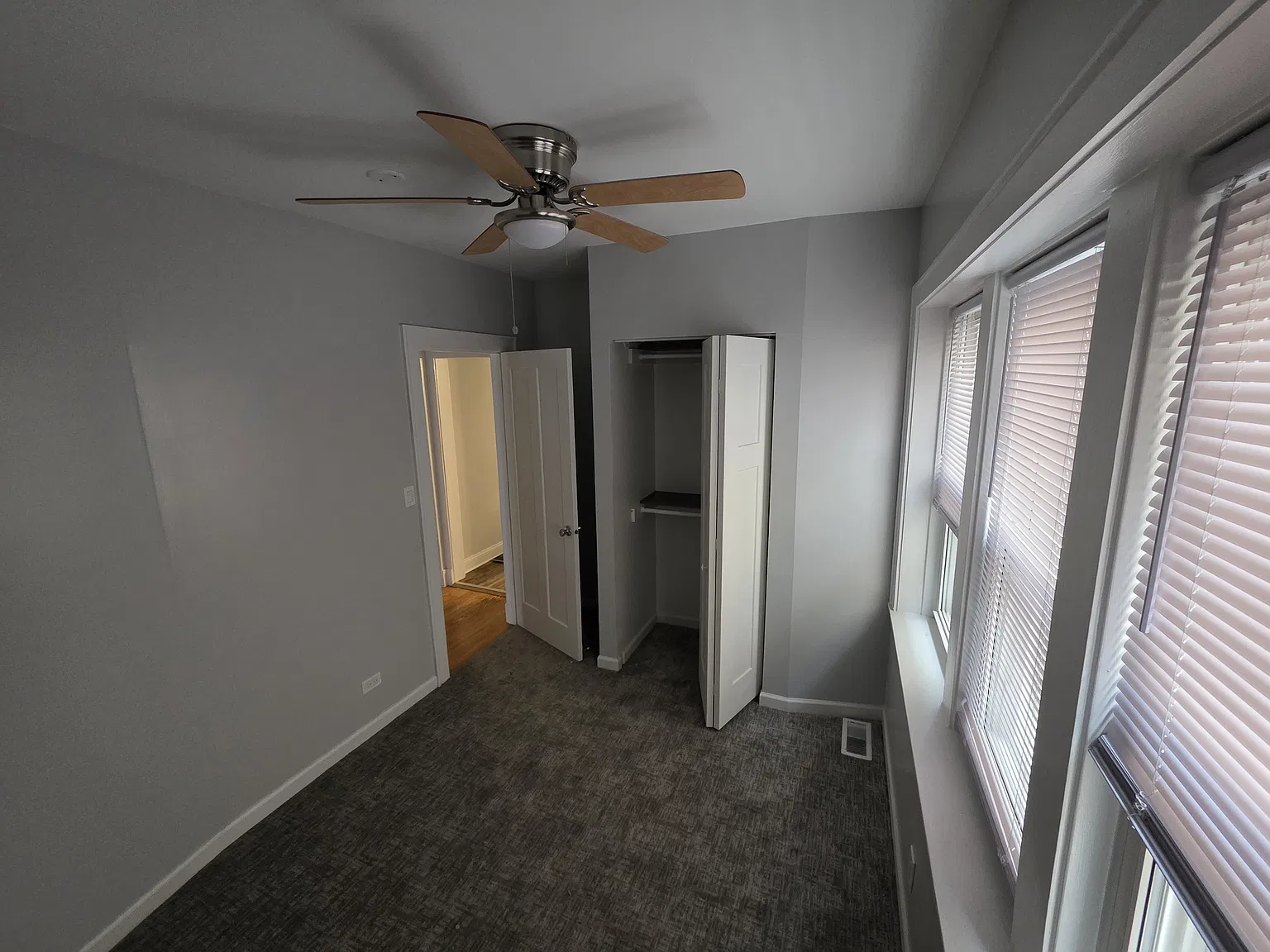 3 bed, 1500 sqft, $2,200 — Photo 4