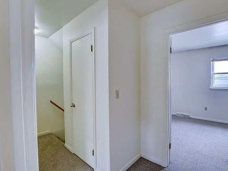 21 Devon Ct — Photo 13
