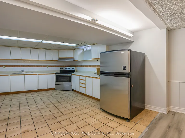 2065 Madden Blvd #BASEMENT — Photo 4