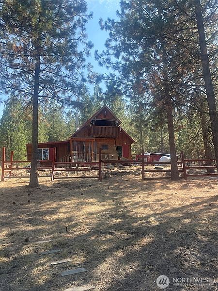 5th image of 12 Caribou Road