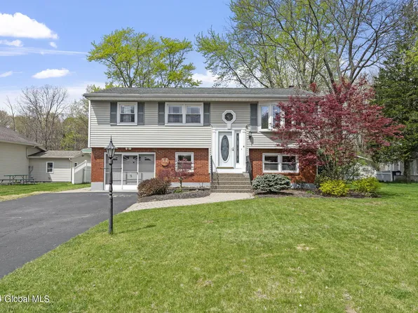 4 Felicia Court, Albany, NY 12205