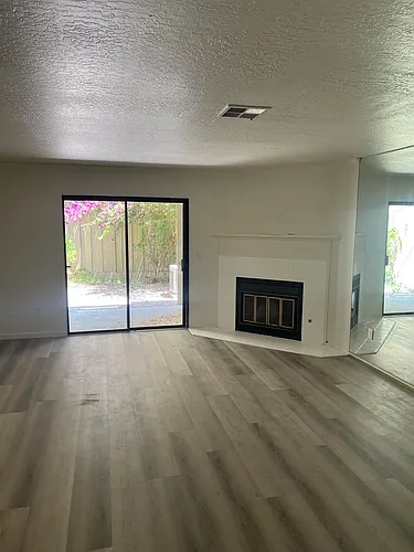 323 Eastgate Ln Photo 1