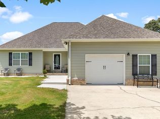 404 Glen Eden Way, La Fayette, GA 30728