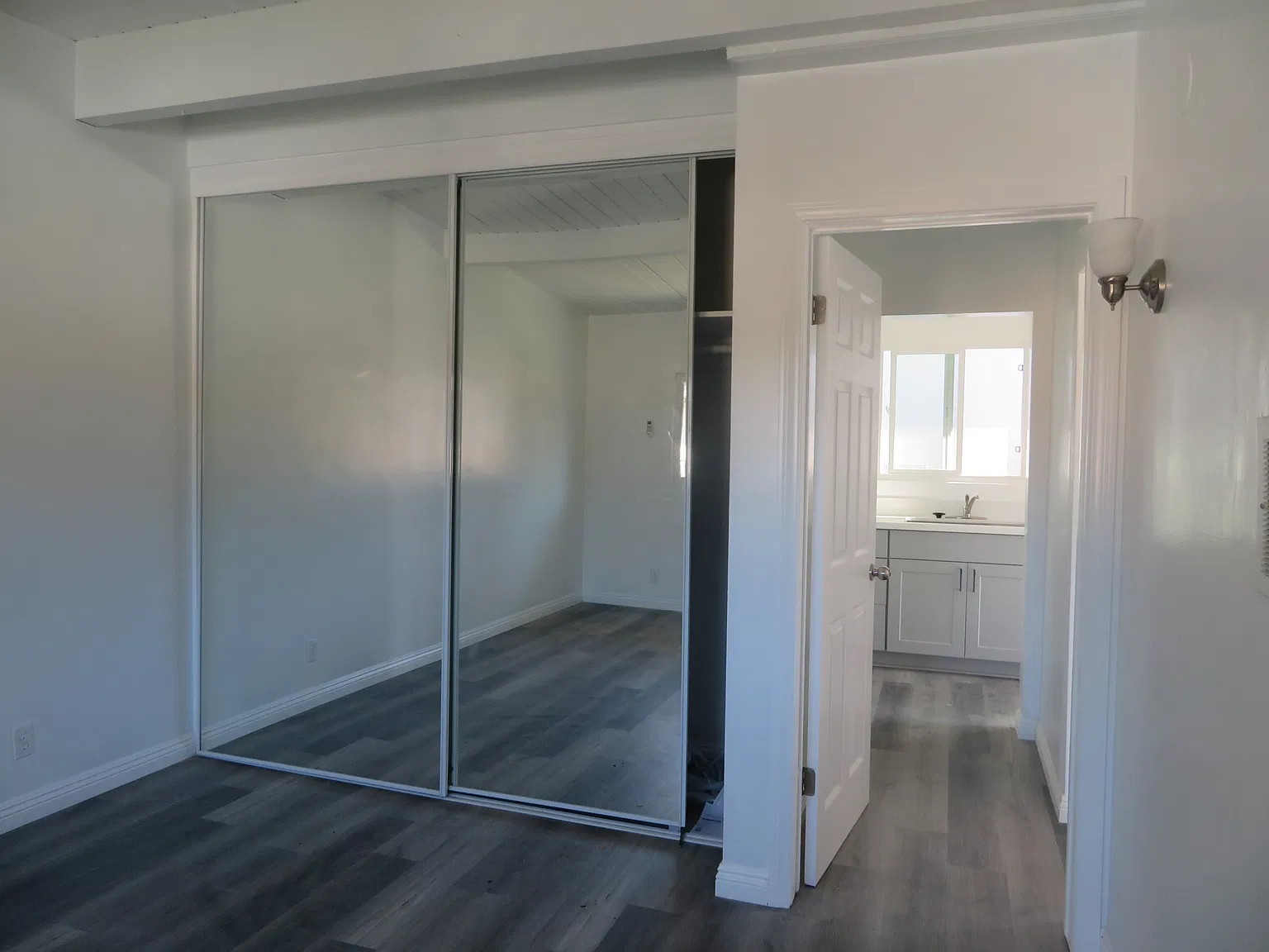 1 bed, 600 sqft, $1,795 — Photo 2