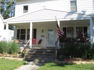 421 E Market St, Tiffin, OH 44883