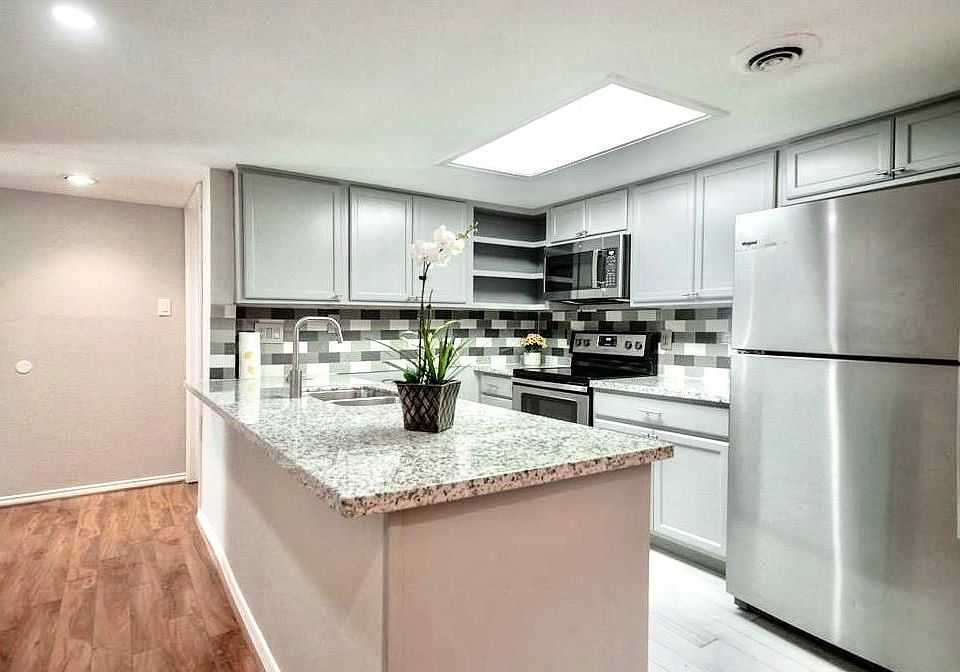 1st image of 12633 Memorial Dr APT 124