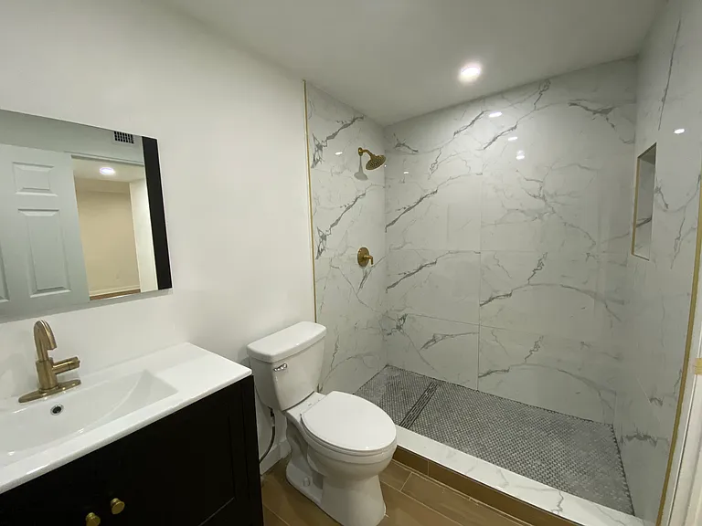 255 NW 41st Ave #255 — Photo 12
