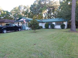 2513 Oxford Dr, Gautier, MS 39553