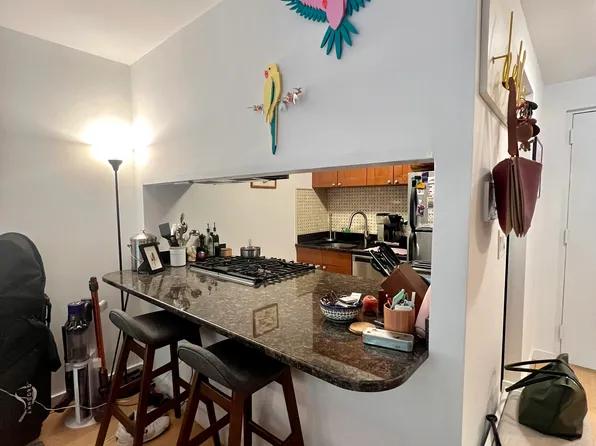 280 Rector Place image 3 of 13