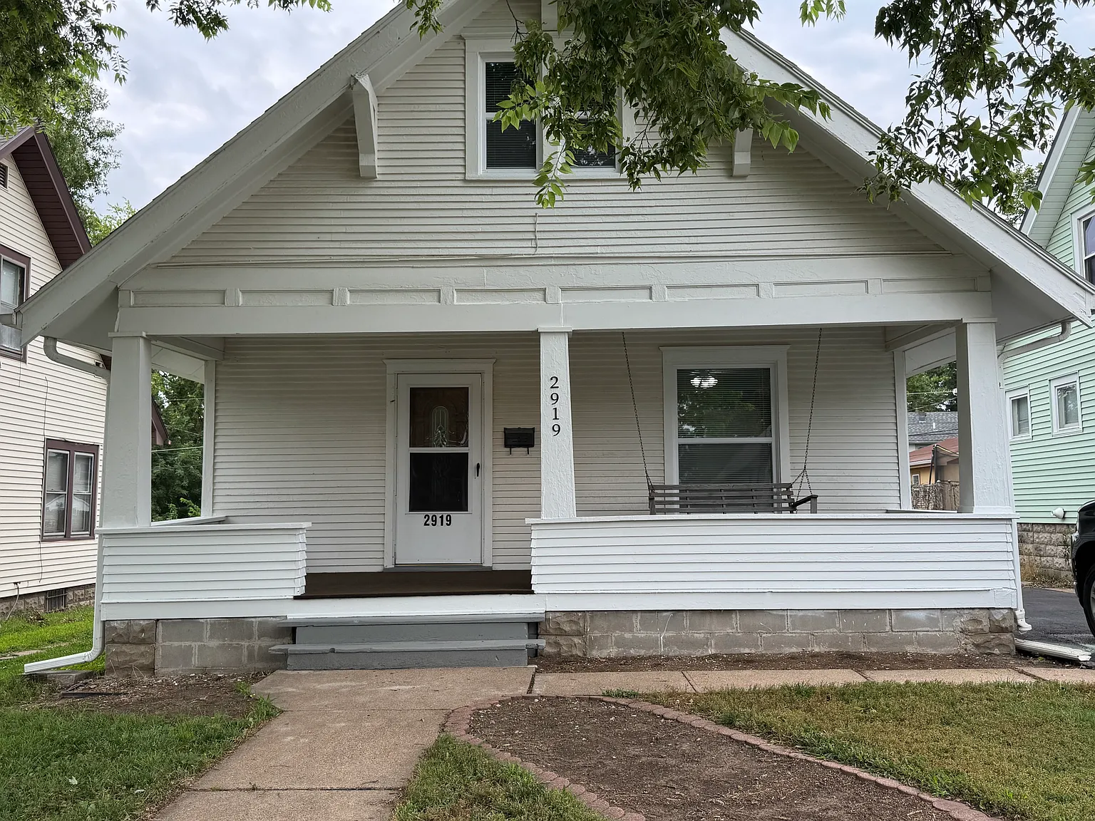 3 bed, 1217 sqft, $1,500 — Photo 1
