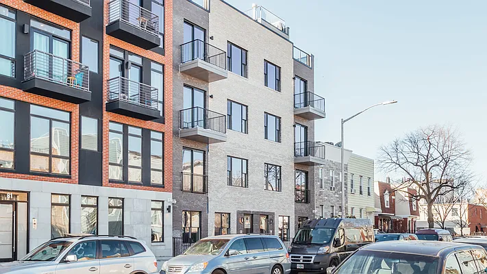 Rented by Nooklyn NYC LLC | media 18