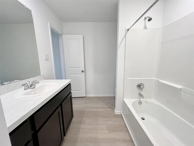 14510 Woodcott Warren Way — Photo 16