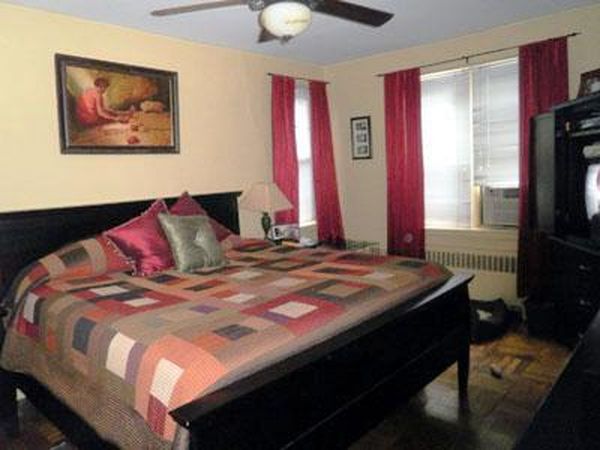 2 Bed 2 Bath Property, New York • 1,250 Sq Ft