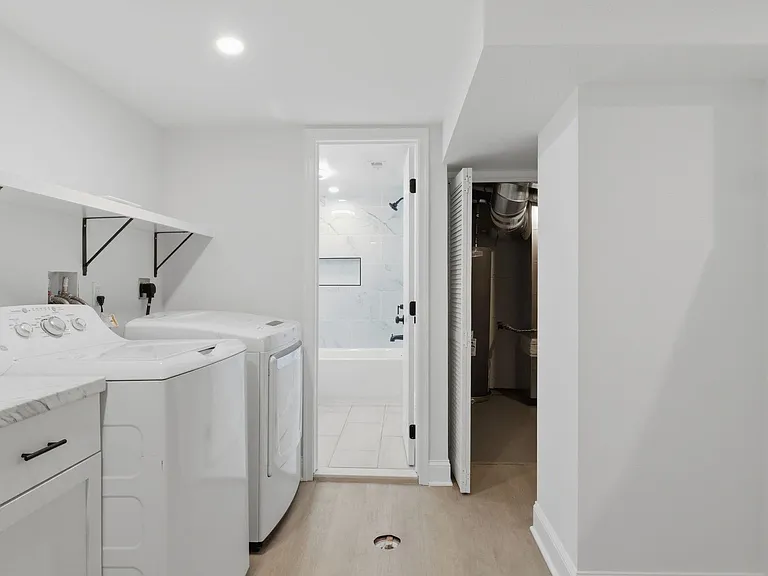 5633 Jamestown Rd — Photo 33