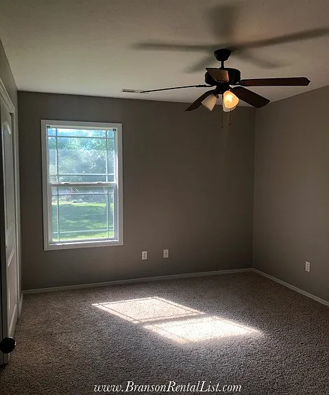 370 S Woods Way — Photo 14