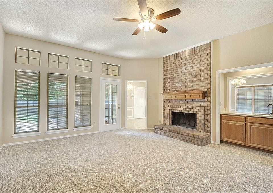 1st image of 1932 Hawken Dr