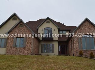 7640 Valley View Rd, Verona, WI 53593