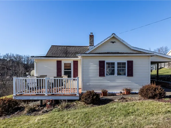 109 Penn Ave, Bentleyville, PA 15314