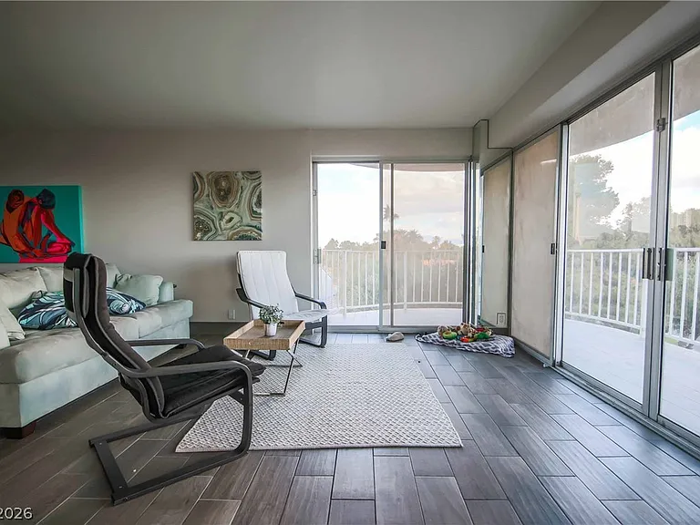 3111 Bel Air Dr #4B — Photo 6
