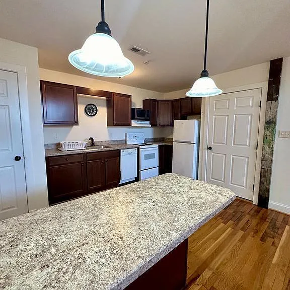 302 N Cameron St #202 — Photo 6