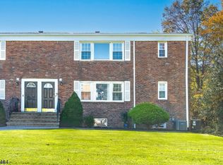 10 Stanford Dr APT 4B, Bridgewater, NJ 08807