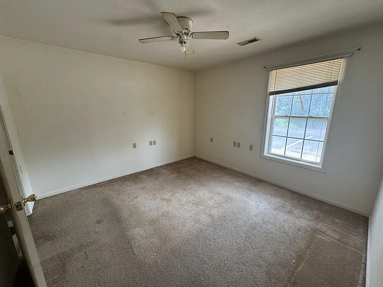 720 E Culton St #B — Photo 7
