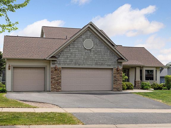 3rd image of 2164 Rushmore Dr