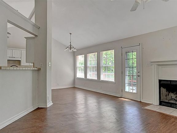 5th image of 140 Idlewild Dr