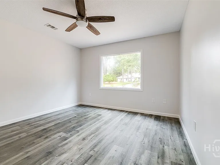 14 Hemingway Dr — Photo 32