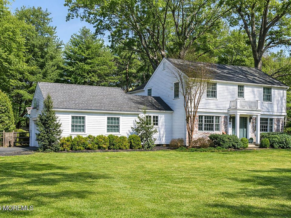 1st image of 19 Laurelwood Drive