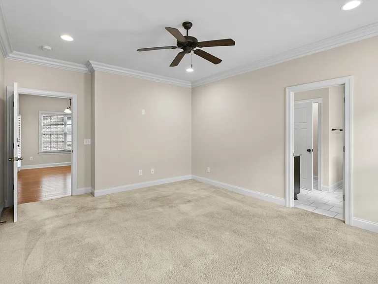 948 Starr Ct — Photo 30
