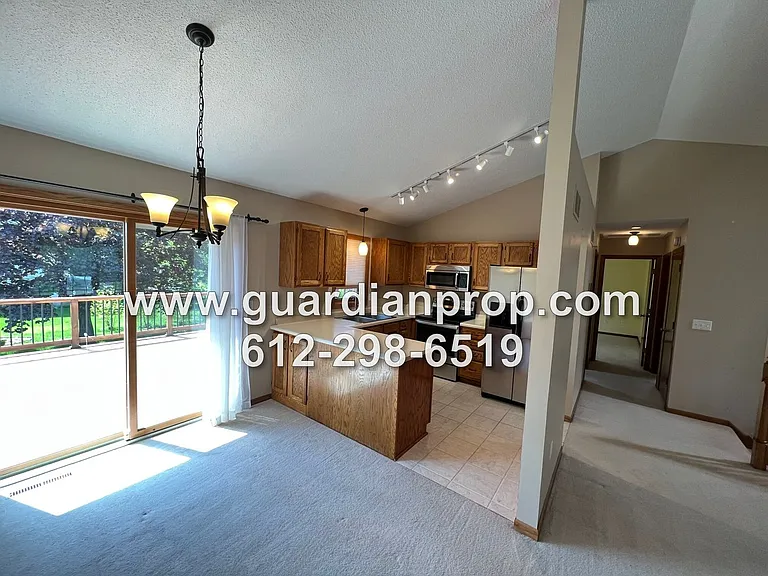 2820 Blue Ridge Dr — Photo 5