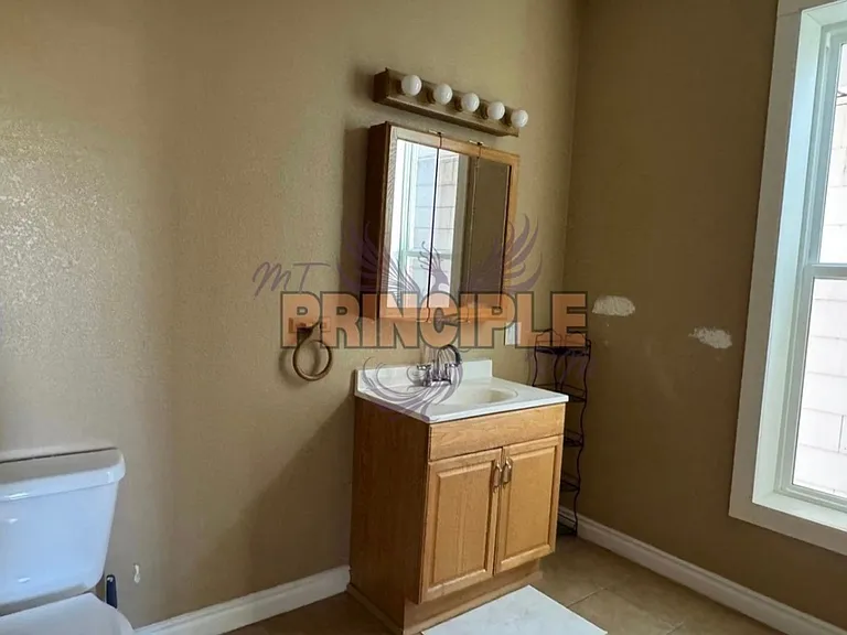 508 W Galena St — Photo 21
