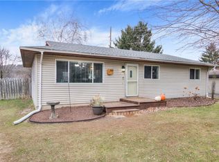 300 Wapiti Ln, Elk Mound, WI 54739