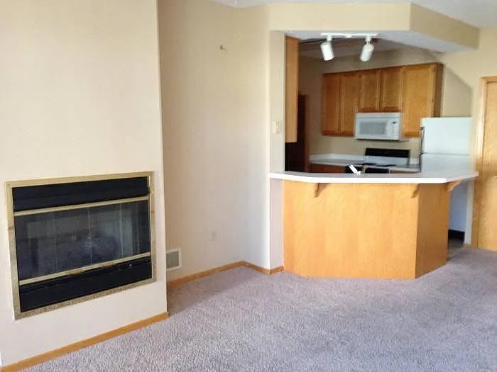 15349 Greenhaven Lane — Photo 4