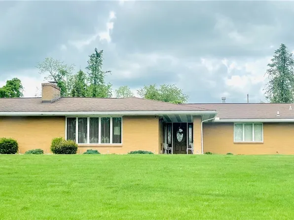 155 Powells Ln, Wintersville, OH 43953