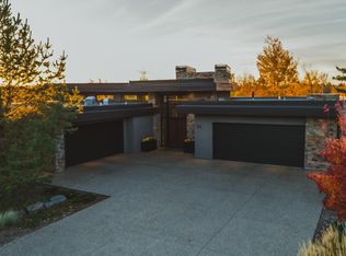 112 Westbrook Dr NW, Edmonton, AB T6J2E1