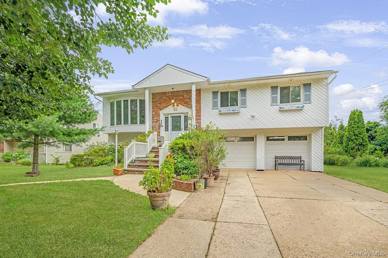 52 North Drive photo 1