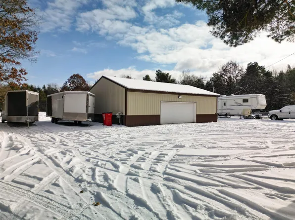 5516 S Chestnut Ave, Newaygo, MI 49337