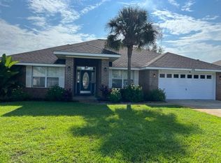 1406 Connemara Cir, Gulf Breeze, FL 32563