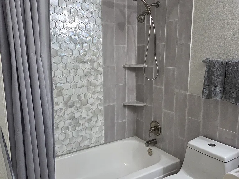 8555 Fairmount Dr — Photo 6