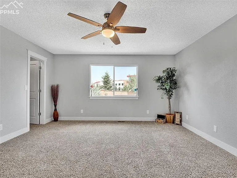 7154 Grand Prairie Dr — Photo 12