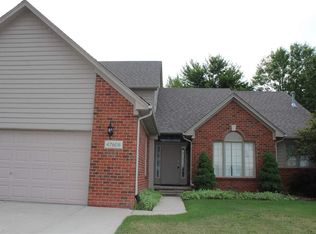 47608 Laredo Pl, Update, MI