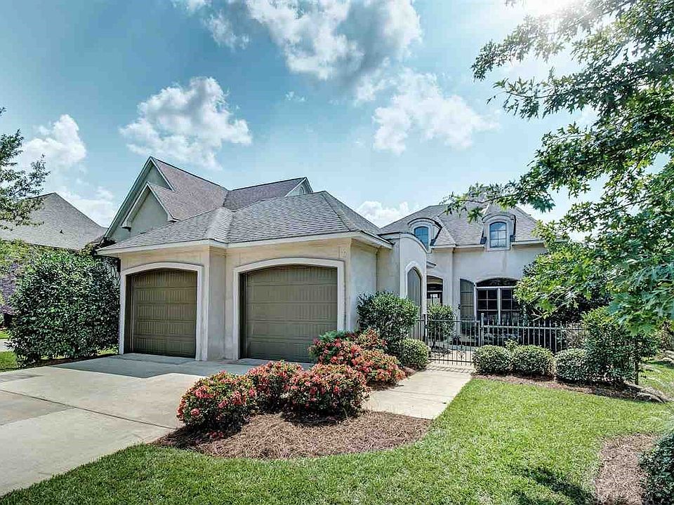 1st image of 141 Vinings Dr