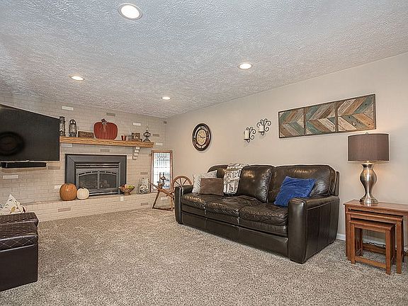 5th image of 2740 N 121st Ave