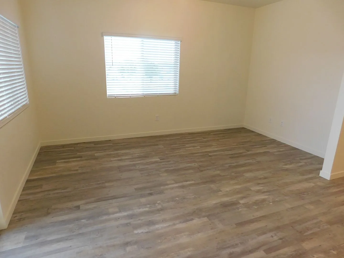 668 Brookwillow Drive — Photo 3