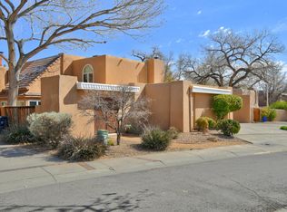 3005 Calle De Alamo NW, Albuquerque, NM 87104