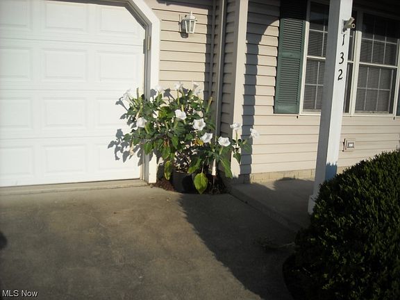 2nd image of 132 Arrow Ct