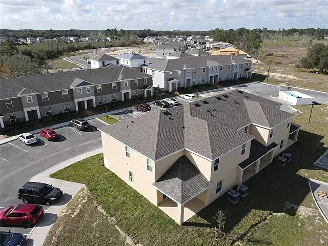 435 Annabelle Way — Photo 2