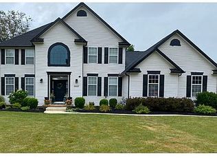 3027 White Tail Cir, Akron, OH 44333
